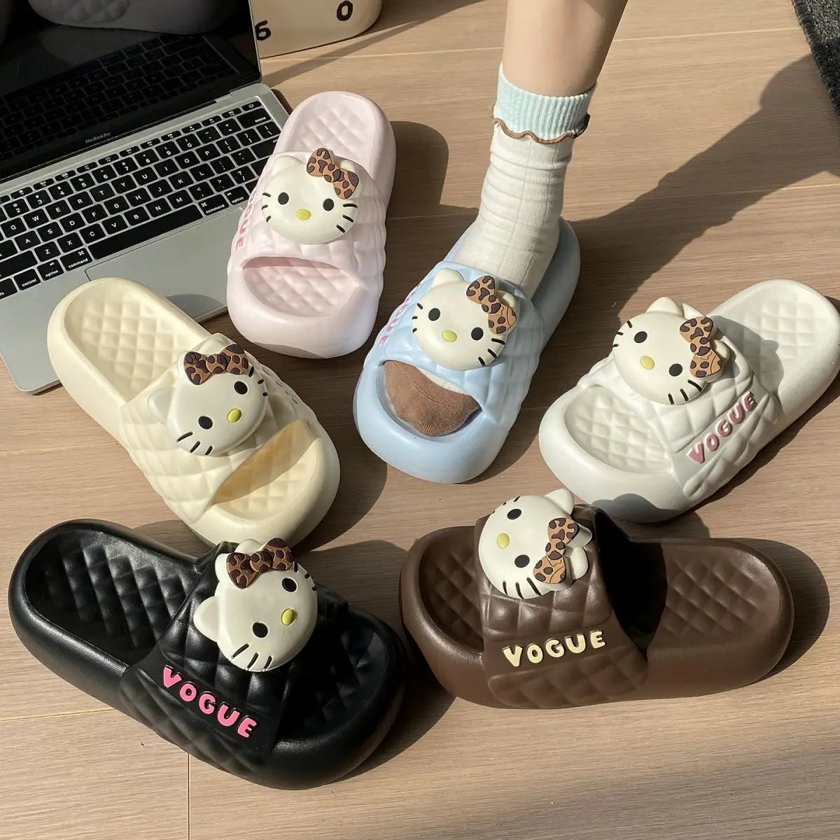 

Sanrio hello Kitty EVA girls slippers sandals mother cute house beach shoes platform slippers
