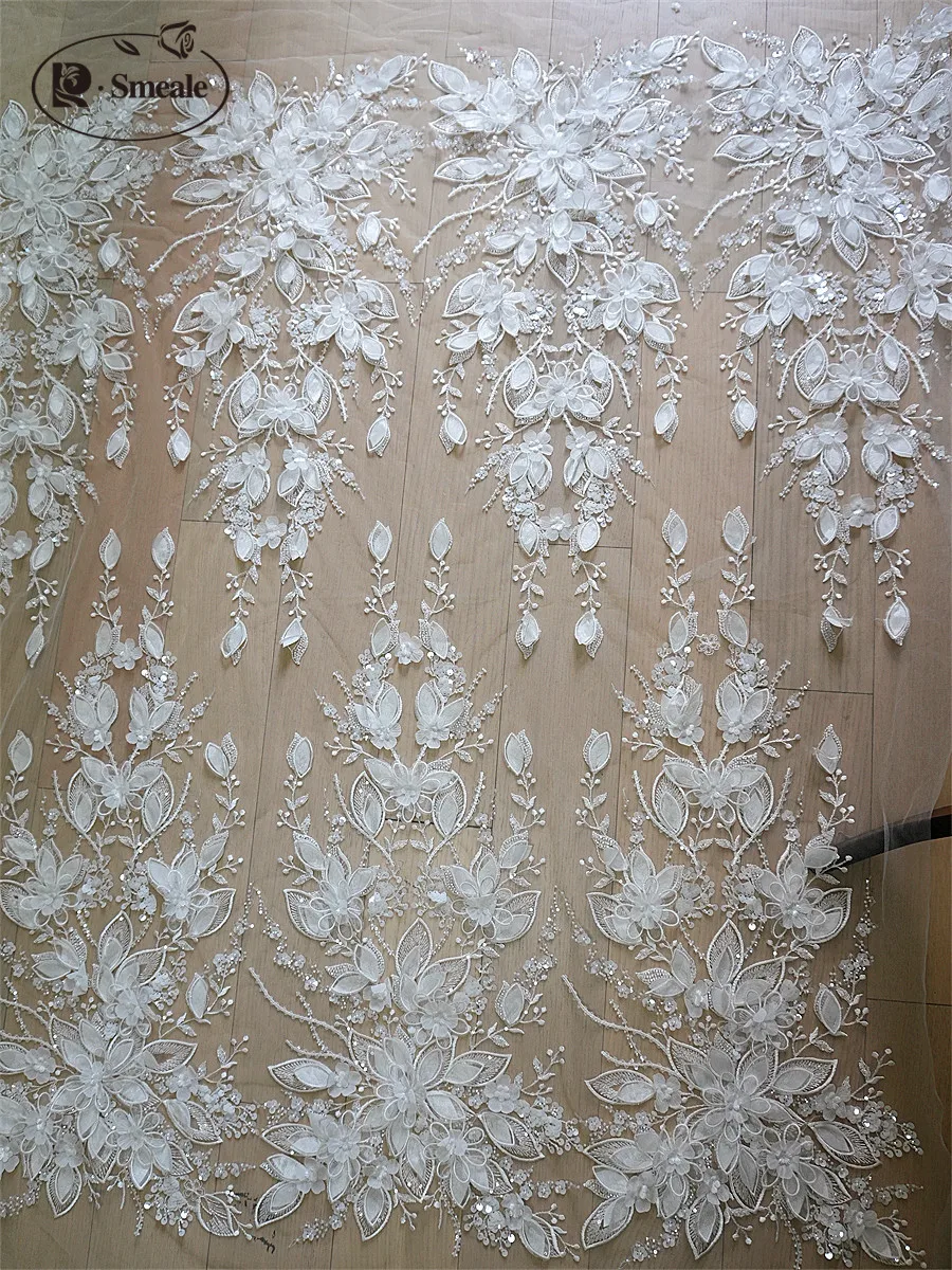 NEUER handbestickter Spitzenstoff mit 3D-Blumen und Perlen und Pailletten. Schleier. Luxuriöses Brautkleid mit Applikationen – Detail 3