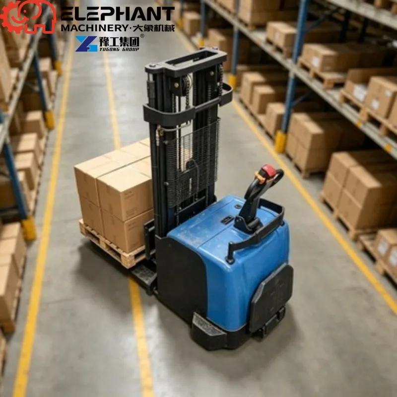 1000kg Full Electric Self-Lifting Stacker, 1600mm Lift Height With 1.6kW Motor Pallet Lifter For Container Warehouse Loading