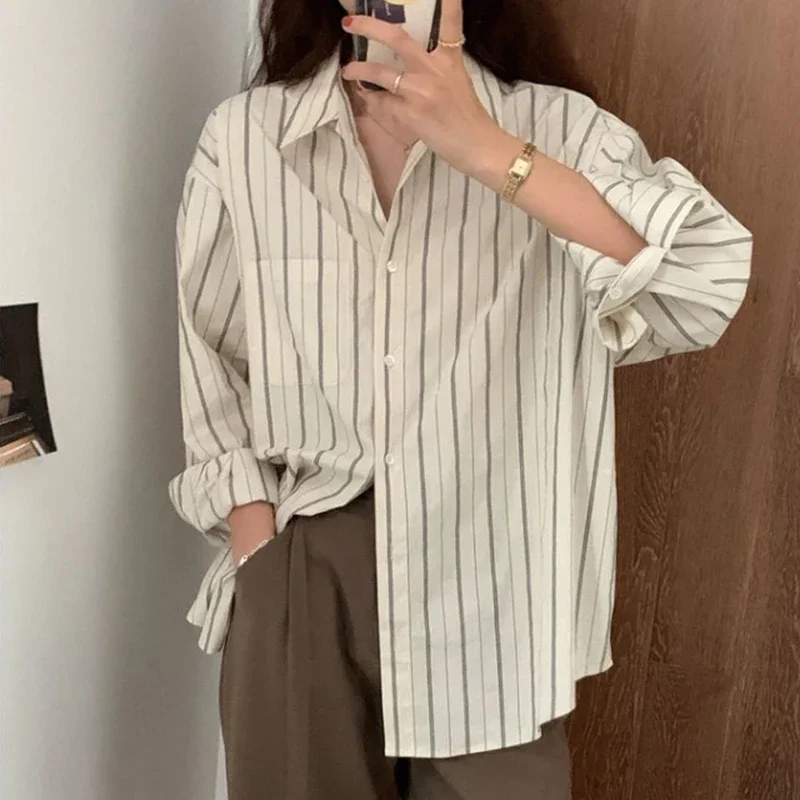 

Женские повседневные рубашки в полоску Y2k, Корейская Свободная блузка с длинными рукавами и карманами, осенние модные новые офисные универсальные Дамские топы