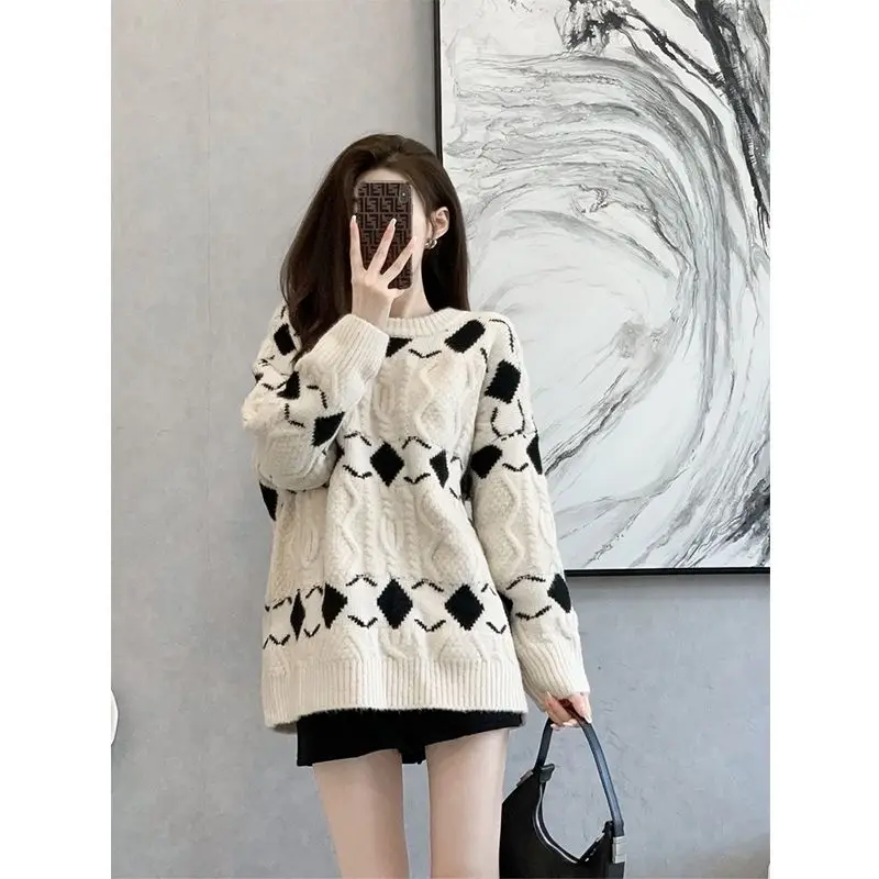 

American Retro Niche Fried Dough Twists New Autumn Languid Style Knitwear Fashion Loose Casual Design Sweater Women Street Style