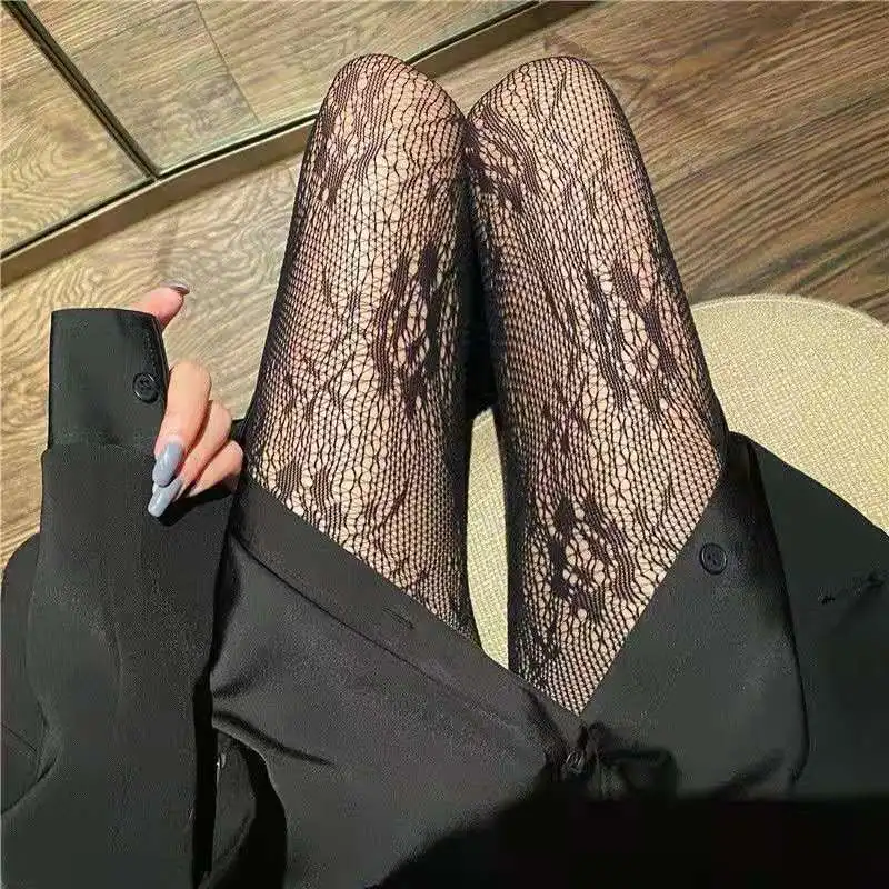 1pair White and Black Hollowed Out Lace Mesh Pantyhose Floral Rattan Bottomed Stockings