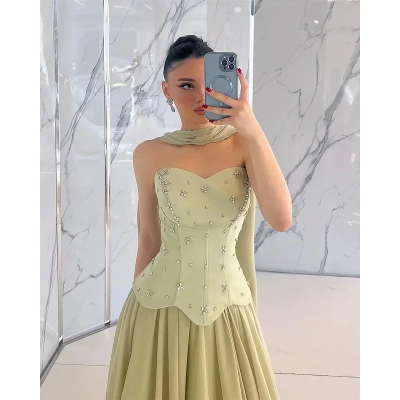 فساتين سهرة مخصصة من Contessa Dubai على شكل حرف a للحفلات الراقصة 2025 فساتين سهرة فاخرة بدون حمالات بطول الأرض