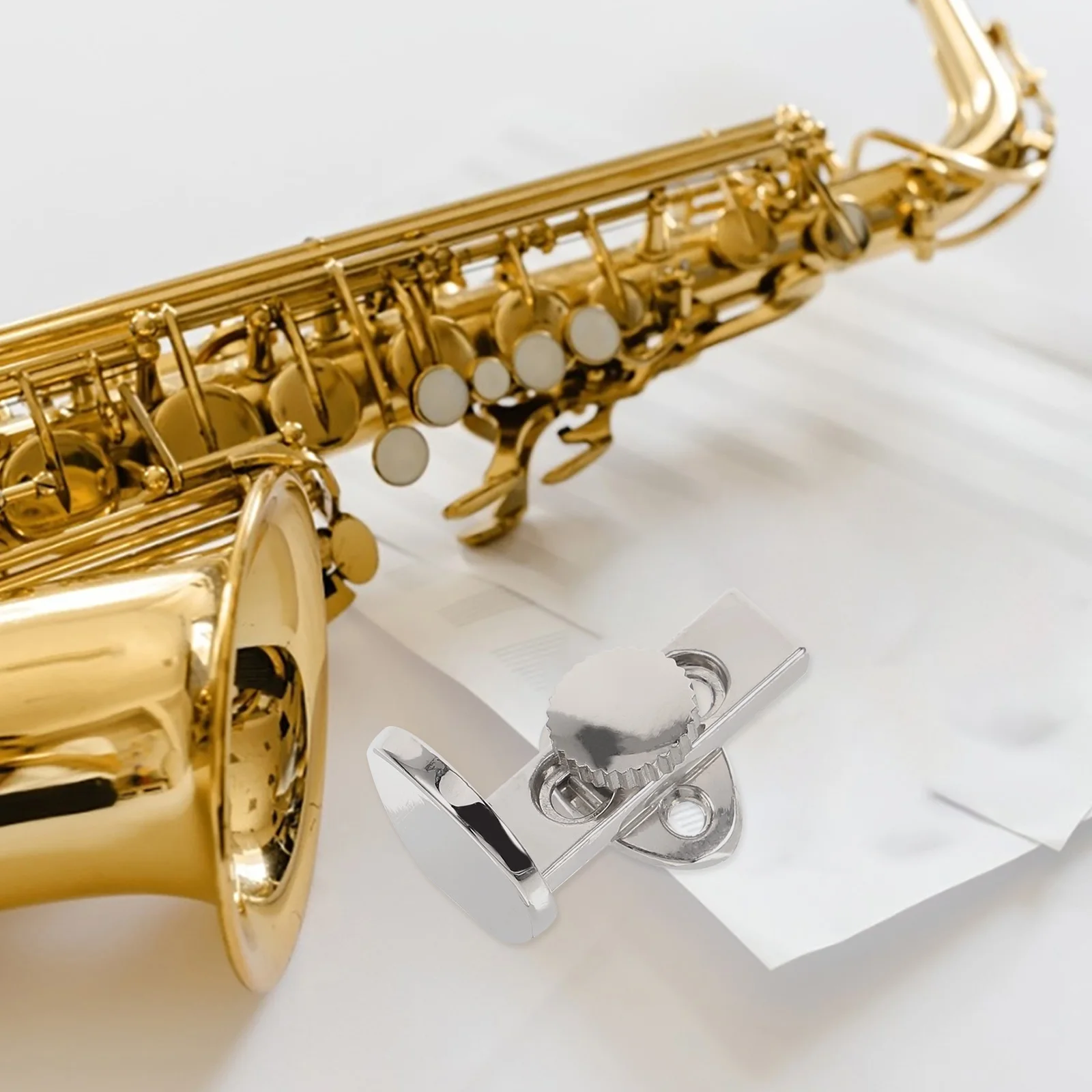 

Adjustable Clarinet Thumb Rest Zinc Alloy Finger Protector 3 Hole Fixing Strap Hook No Screw Accessories for Woodwind