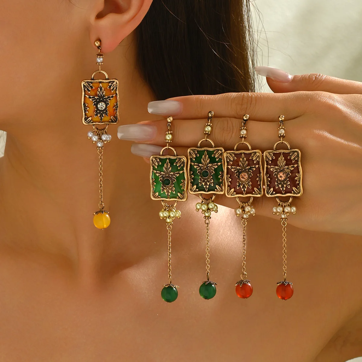 Винтажный стиль середины века: длинные серьги с жемчугом и рельефным рельефным жемчугом — сверхпрочные аксессуары для ушей в стиле ретро в придворном стиле M489 Винтажный стиль середины века: длинные серьги с жемчугом и рельефным рельефным жемчугом — сверхпрочные аксессуары для ушей в стиле ретро в придворном стиле M489