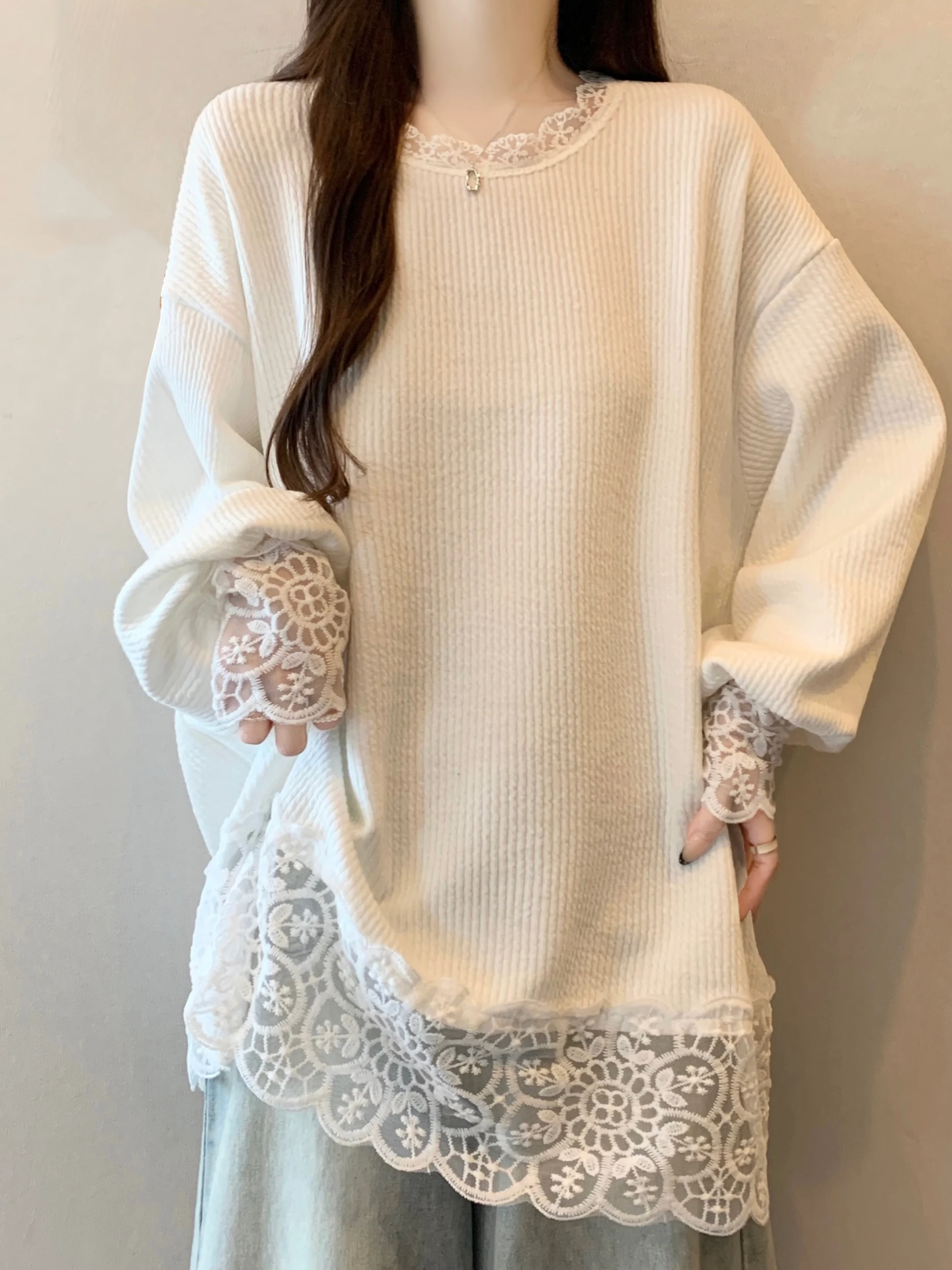 Lace Patchwork Texture Long Sleeve Women's T-shirt Mid-Length Base Shirt Korean Style Loose Fit Winter Season Commute Fashion