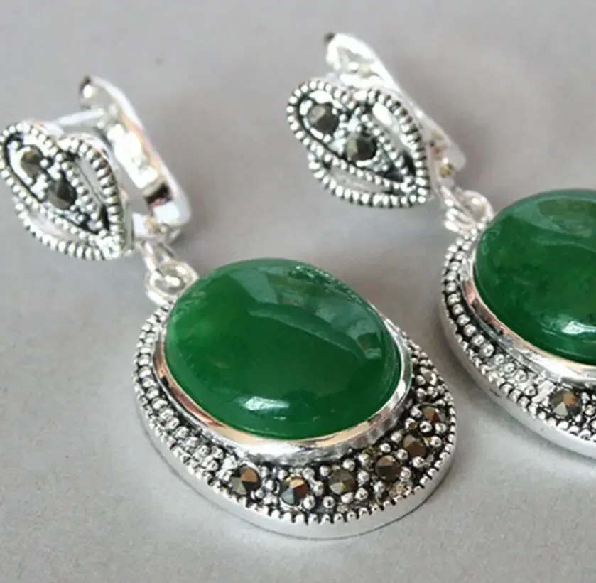 VINTAGE 925 SILVER GREEN JADE MARCASITE DANGLE HOOK EARRING 11/2