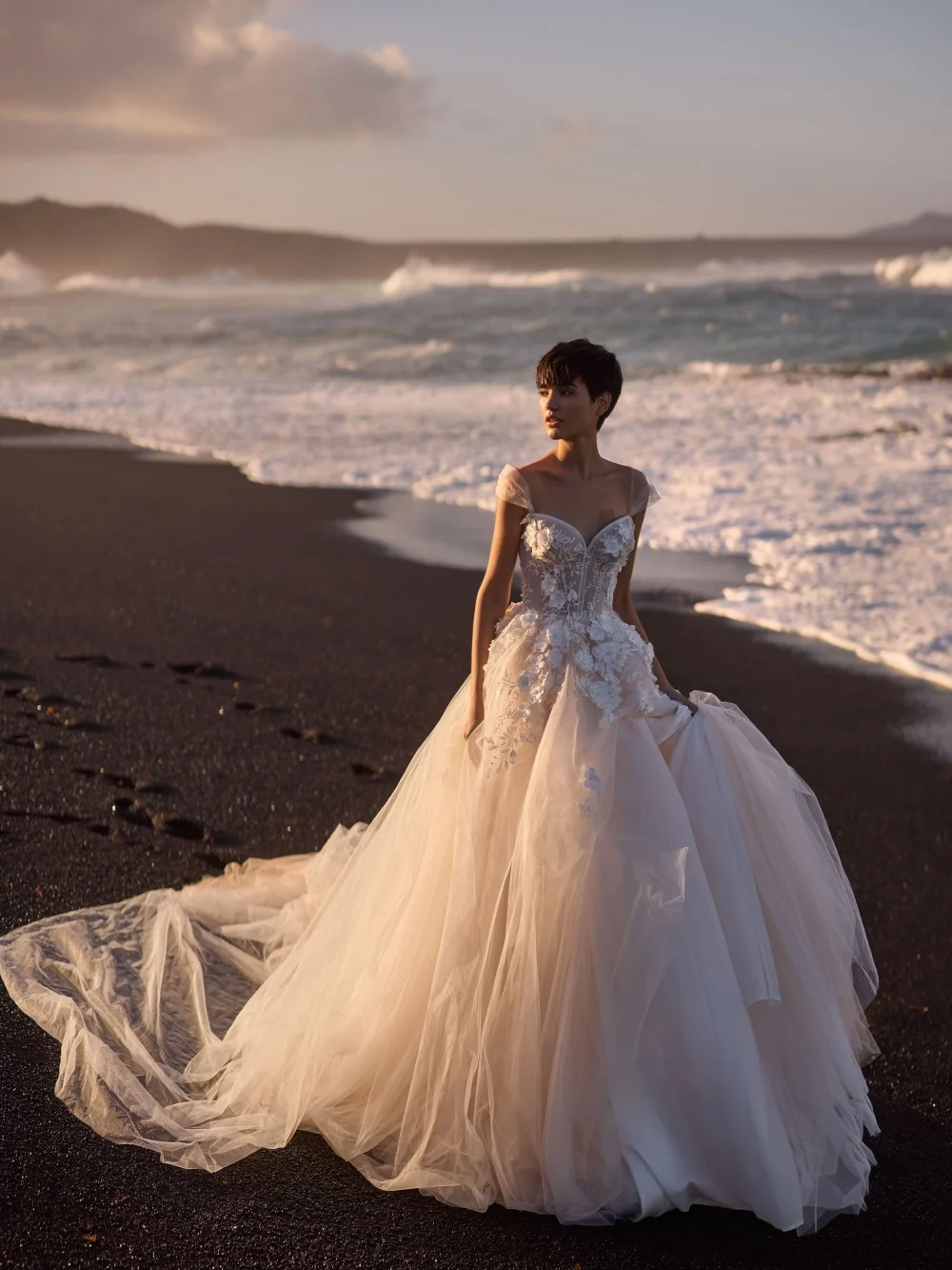 Enchanting Sweetheart Wedding Dress 2026 Romantic 3D-Flower Bridal Gown Fashion Tulle Floor-Length Bridal Dress Robe De Mariée