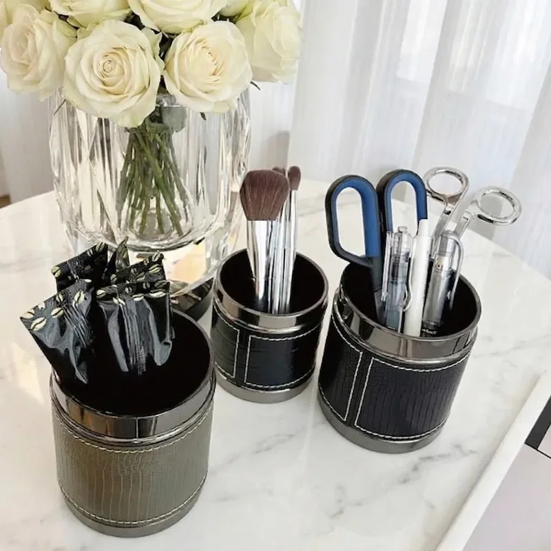 Light luxury alligator pattern leather metal hemming pen holder desktop makeup brush storage cylinder office eyebrow pencil