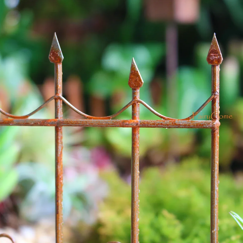 Miniature Rusty Iron Fence Gate Fairy Garden Mini Craft Zen Garden Decor Retro Fence Flower Pot Ornaments Terrarium Supplies