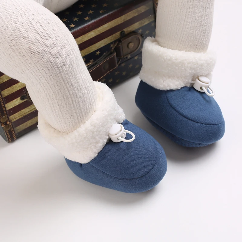 Fashionable Solid Color Comfortable Boots For Boys and Girls Soft and Warm With Plush Boots Suitable For Indoor Walking