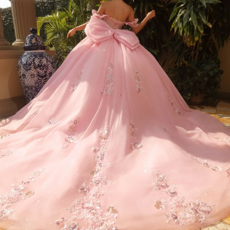 Rosa quinceanera vestido fora do ombro glitter flor decalque renda cauda longa arco vestidos de 15 quinceanera ﻿ Personalizar