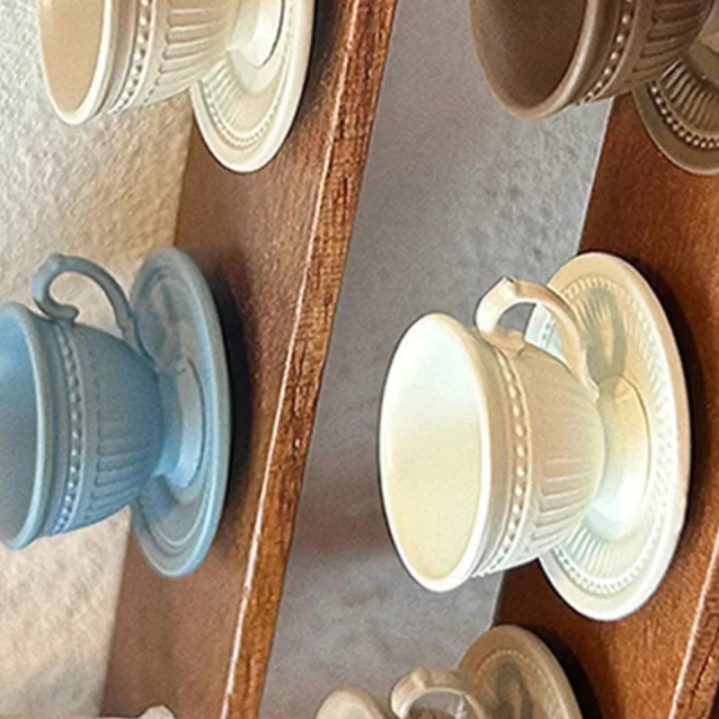2PCS Small Luxury French Coffee Cup Plate Set Toy Dollhouse Mini Furniture Model DIY Accessories Miniature Scene Decoration