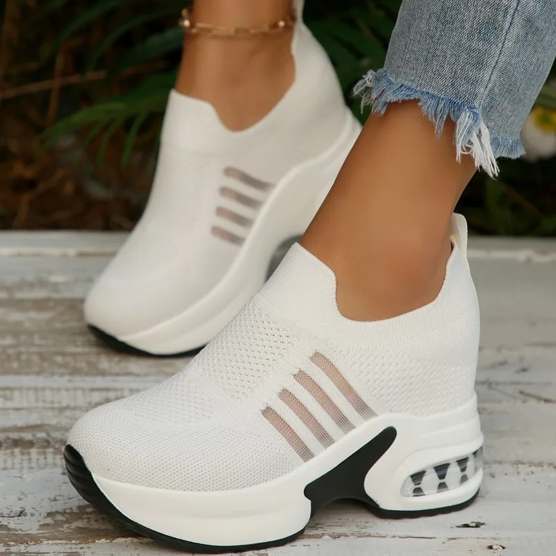 

Новые весенние женские модные вулканизированные спортивные туфли на танкетке от дизайнерского бренда, повседневные женские туфли на платформе, размеры 35-43