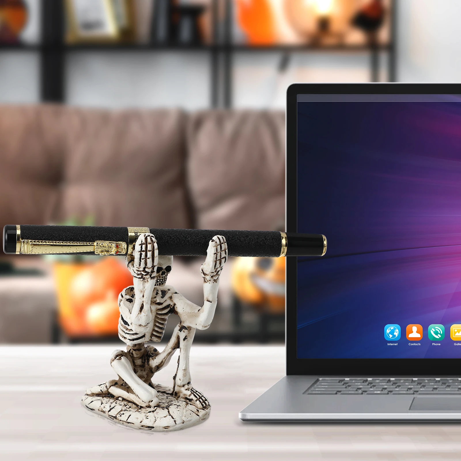 1 pc Little Pen Holder Gothic Desk Organizer Halloween Decoration Resin Ornament Mini Skull Pencil Rack Study Office