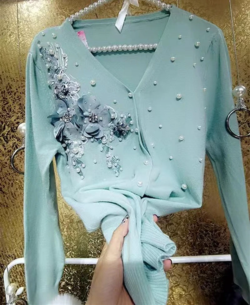 2024 Spring Luxury Pearls Beaded Flowers Stitch Knitted Cardigan For Women New In Long Sleeve Knitted Outwear Sweater Coat