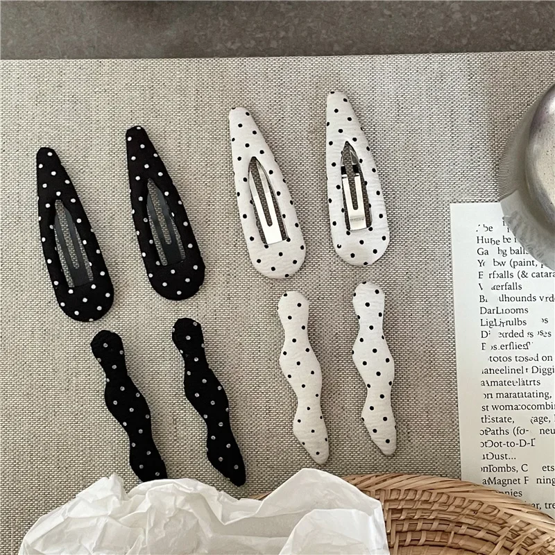 

Sweet Black and White Polka Dot Bow Hair Clips Fashionable and Versatile Shark Clips, Simple Duckbill Clips New Hair Accessories