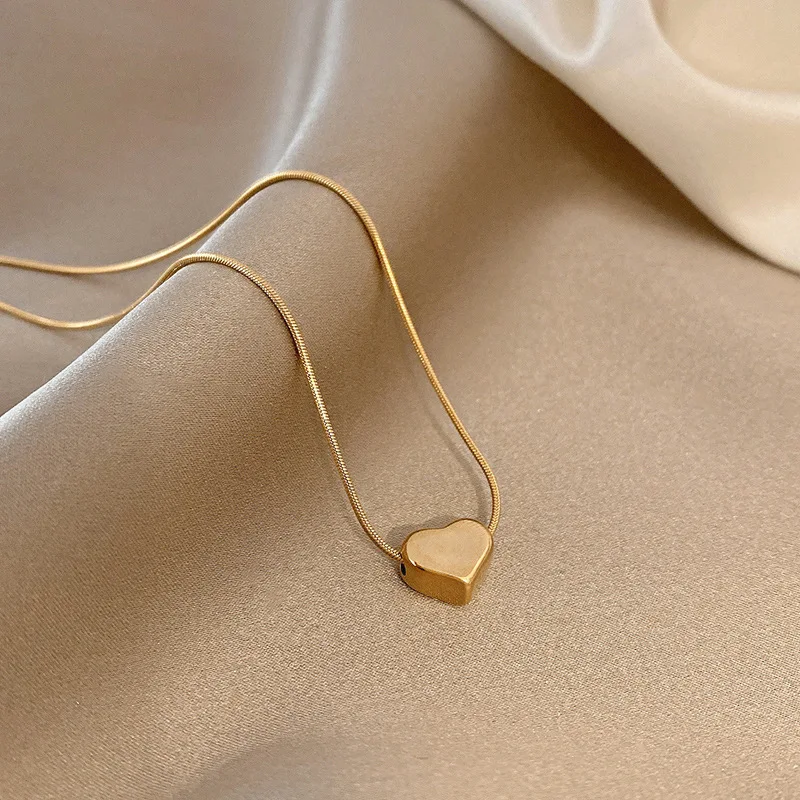 Stainless Steel Cute Simple Gold Color Love Heart Pendant Necklace for Women Exquisite Collarbone Chain Jewelry Gift Colorfast