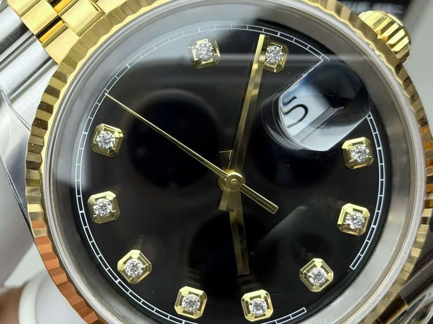 2026 Famous Watch (…