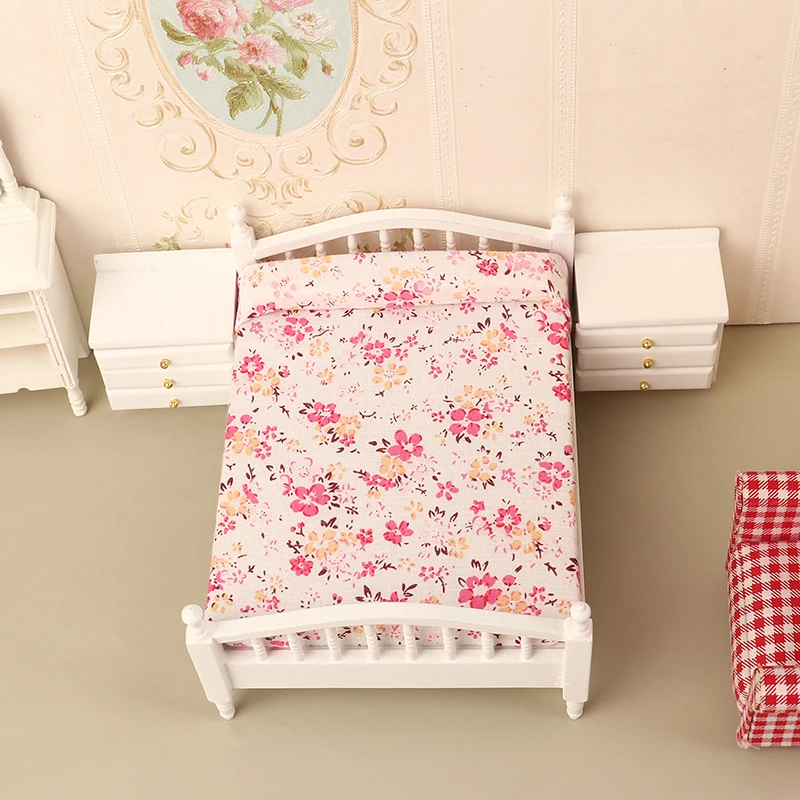 1Set 1:12 Dollhouse Miniature European Double Bed Bedside Table Furniture Home Model Decor Toy Doll House Accessories