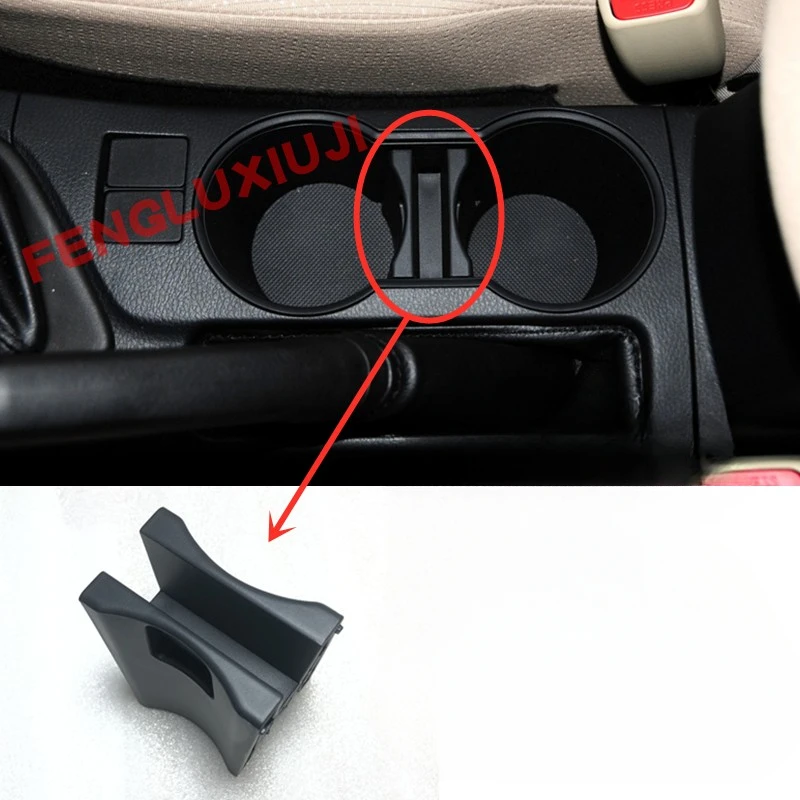 

For Toyota 14-18 Corolla water cup holder armrest compartment clip