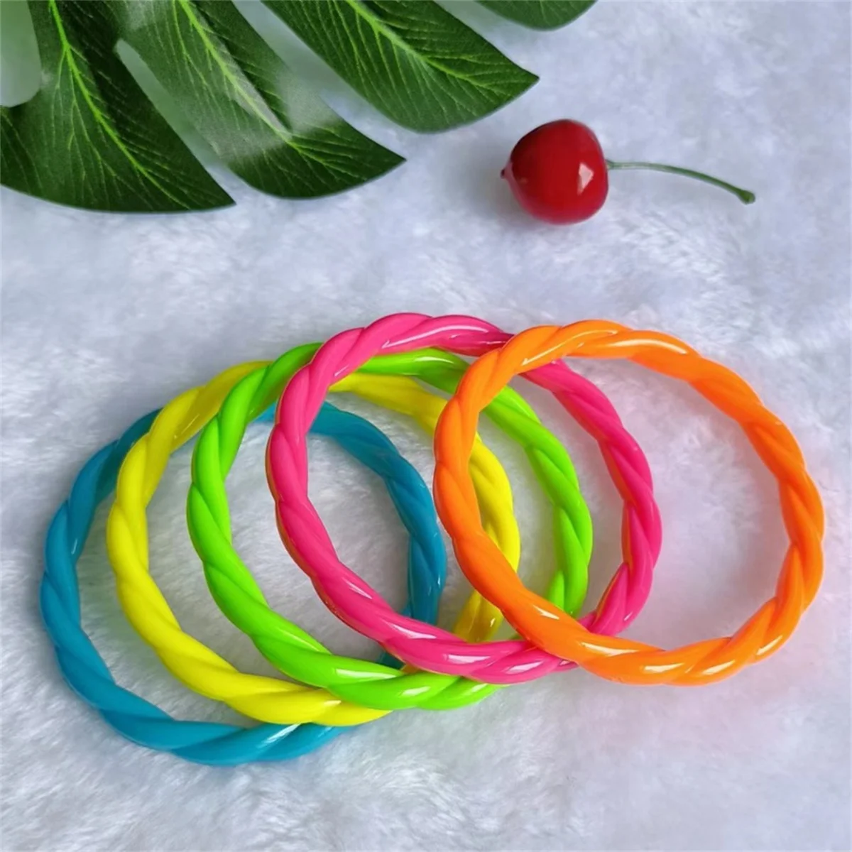 Exaggerated Retro Dyed Acrylic Hemp Rope Wristband Circular Bracelet Fashion Women's Daily Wear Jewelry Accessories Wholesale