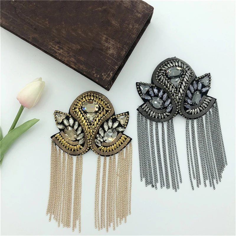 Handmade Rhinestone Fashion Tassel Chain Shoulder Board Badges Beads Patch Metal Military Pin on Brooch Medal