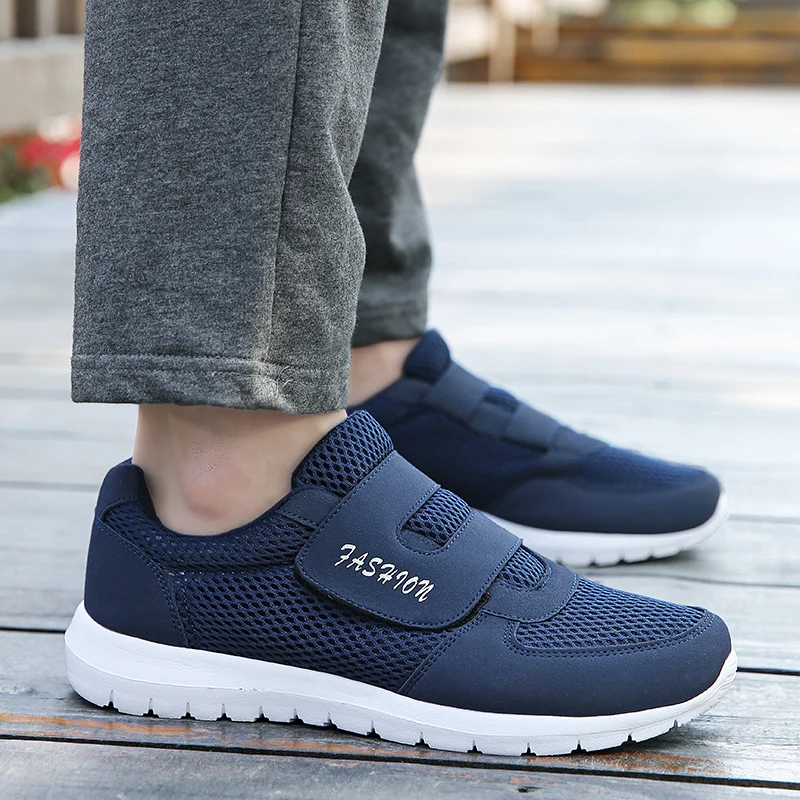 Men Women Walking Shoes Spring Mesh Loafers Sports Outdoor Light Flats Breathable Fitness Sneakers Soft Big Size 36-45