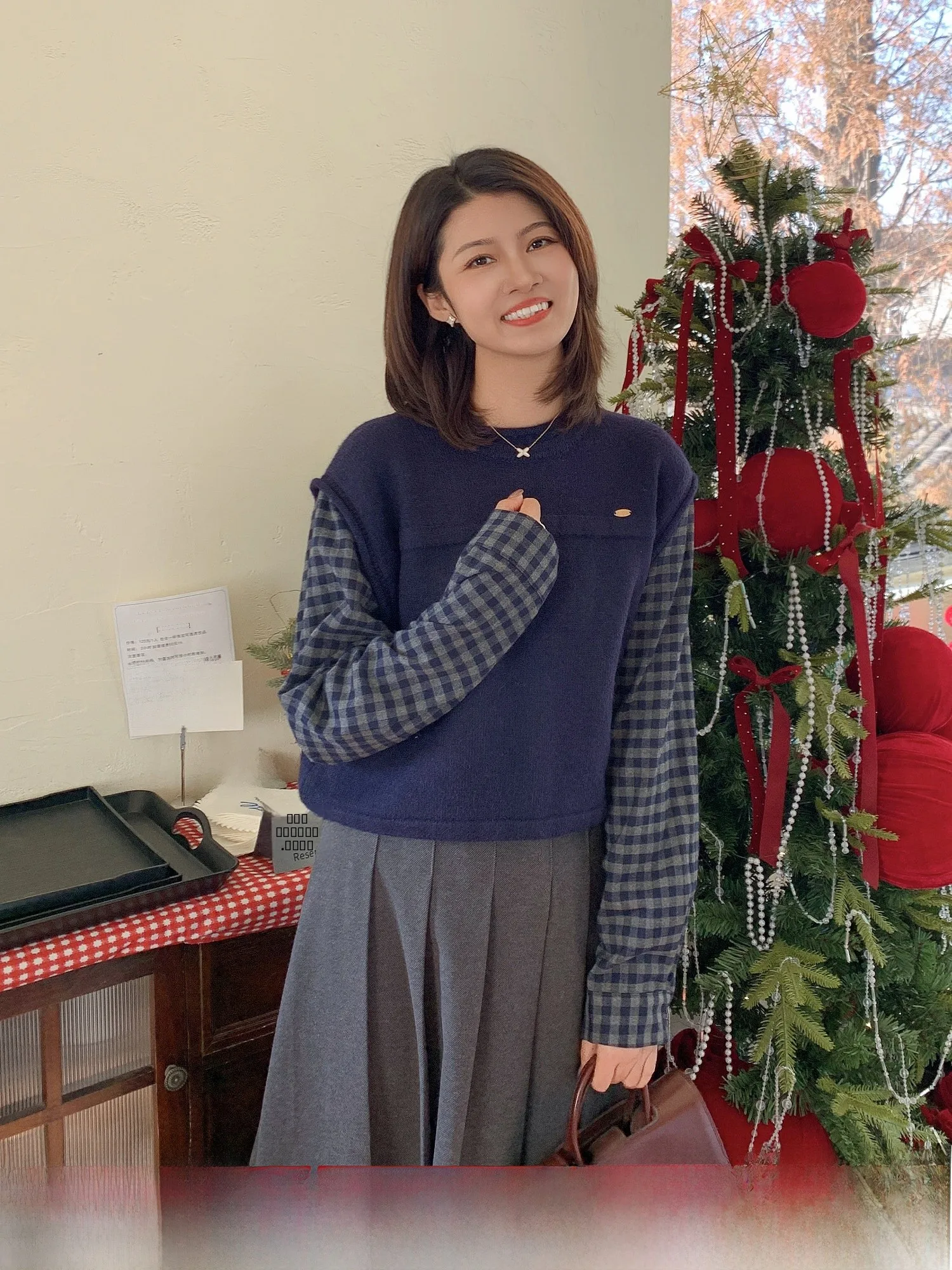 

Zhilu College Vintage Plaid Loose round Ne Knitted Sweater Women's Fake Two-Piece Patchwork Long Sve Polyester Fiber