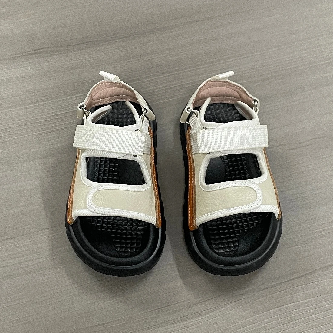 Jinyu Popular Child Sandals Breathable Genuine Leather Stitched Sides Durable Sandals Boy's Beach Shoes Suitable for Summer