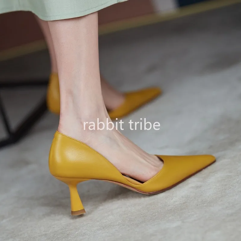 صنادل نسائية مكونة من قطعتين بتصميم عصري جديد لعام 2025 مع وجه جلدي مدبب، صنادل نسائية فاخرة بكعب عالٍ #1