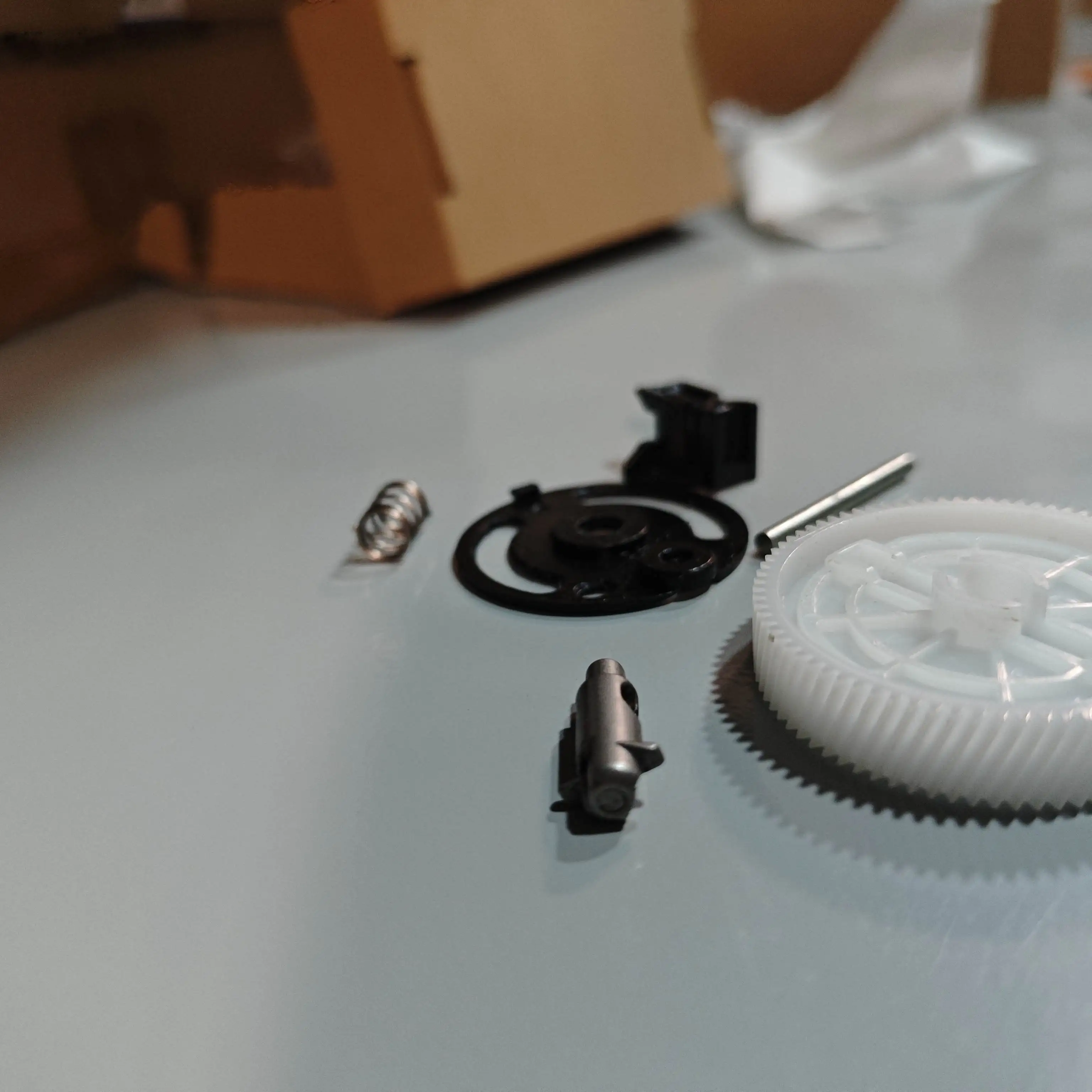 

1 шт. RU9-0036 поворотный механизм барабанного привода для HP LaserJet M402 M403 M426 M427/402 403 426 427