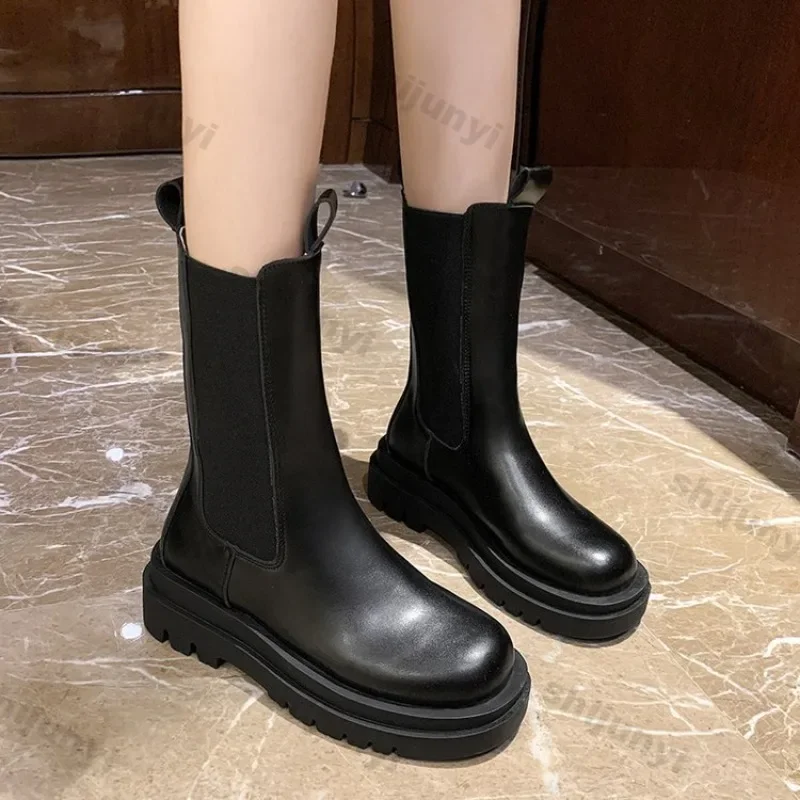 Chelsea Boots Handsome Motorcycle Short Boots Women 2024 Autumn/winter British Style Black Thick Soled Height Increasing Boots