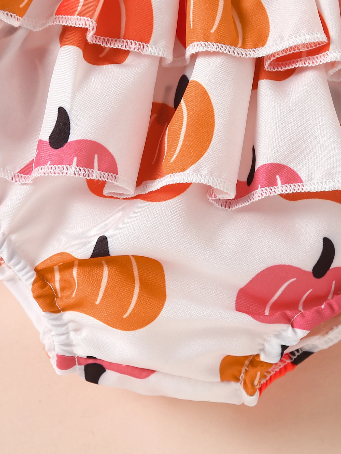 0-18 Months Newborn Baby Girl Outfits Cute Long Sleeve Bodysuit+Pumpkin Print Shorts+Headband+Stockings 4 PCS Halloween Costume