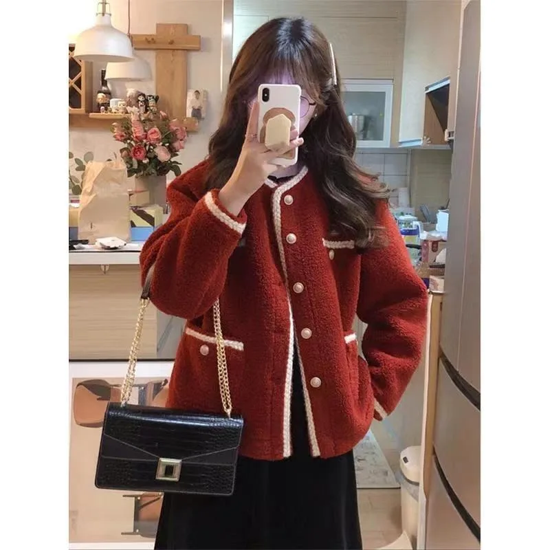 

2024 Autumn/Winter New Red Little Fragrant Lamb Plush Coat Women's Top with Thickened Velvet