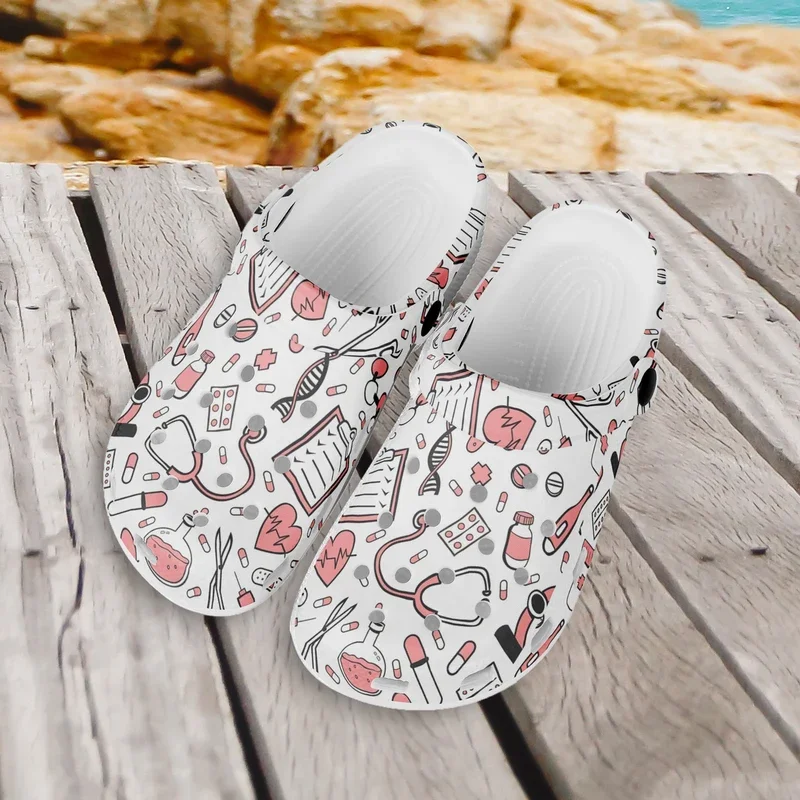 Hot Sales Beach Slippers Casual Unisex Hole Shoes for Women Nursing Flats Hospital Medical EMT ETC Pattern Indoor Working Sandal