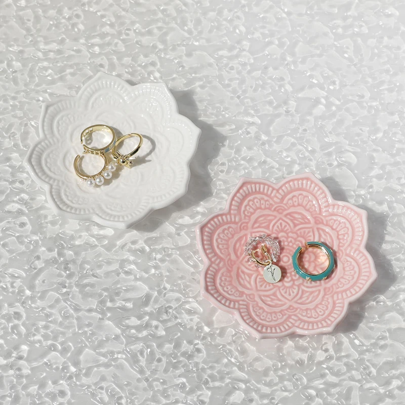 1Pcs Ceramic Jewelry Display Tray Holder Organizer Storage Irregular Disk Plate Ring Bracelet Necklace Jewelry Decoration