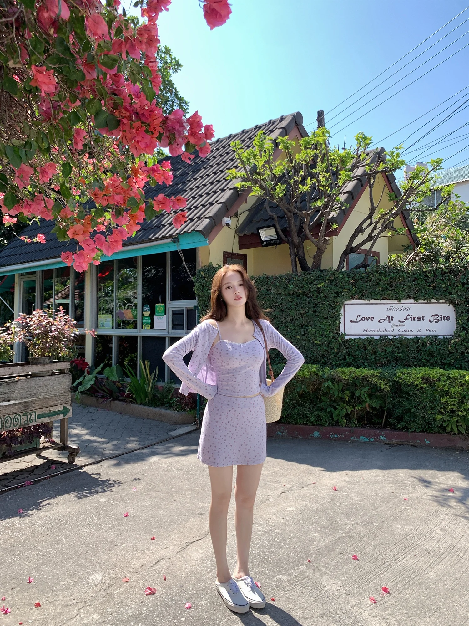 

Neurcz Spring Knitted Three-Piece Set Women's Long Sleeve Floral Print Top Vest Strap Halter Skirt Slimming Short Style