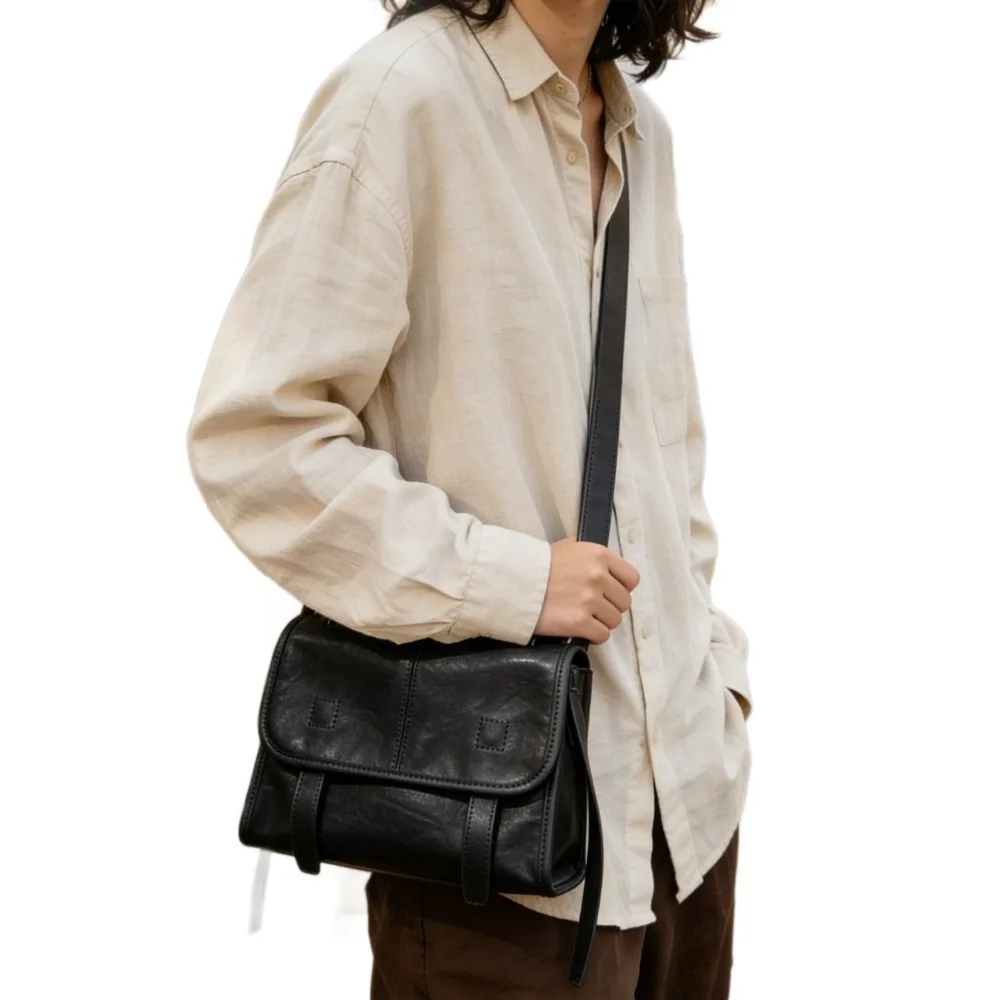 

Retro Mailman Women's Spring and Summer New Vegetable Tanned Cowhide Shoulder Messenger Unique Niche Design Commuter Bag