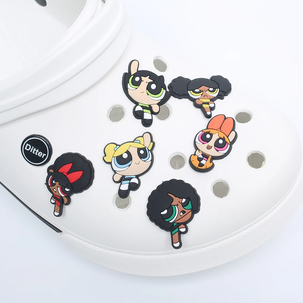 Bestseller 18-100 Stück Potdemiel Cartoon Fliegendes Mädchen Serie PVC Schuhzubehör DIY Abnehmbare Wasserdichte Schuhdekoration Geschenke – Detail 13