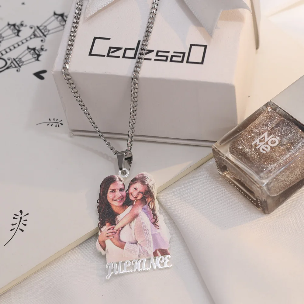 Stainless Custom Photo Necklace with Color Picture Nameplate Pendant Necklace Personalized Memory Jewelry for Family Gift Collar