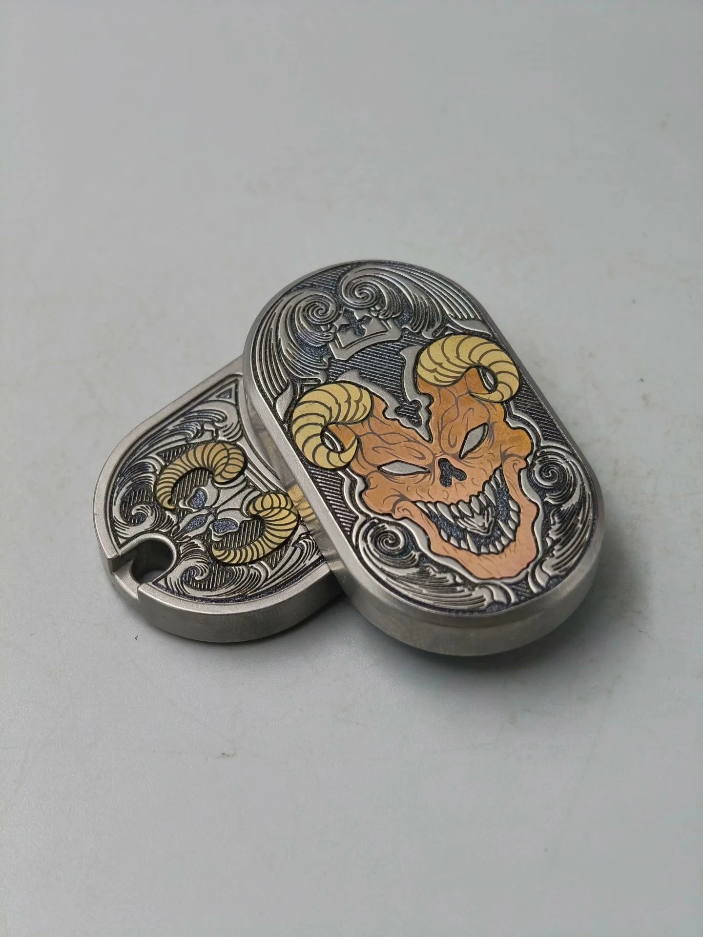 Fanzi EDC f2 Magic Candle Carving Titanium Mechanical Pushing Plate EDC, decompression toy