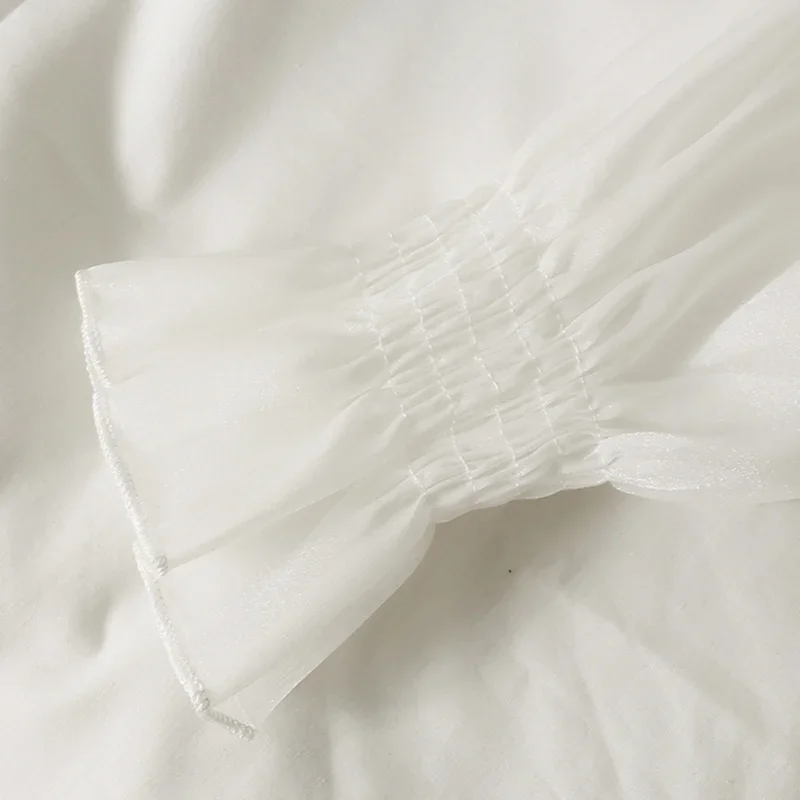 بلوزات نسائية أنيقة بمزاج كامل وأكمام مضيئة مقصوصة ورائعة تناسب كل مباراة للفتيات بياقة مربعة كلاسيكية هاراجوكو شيك