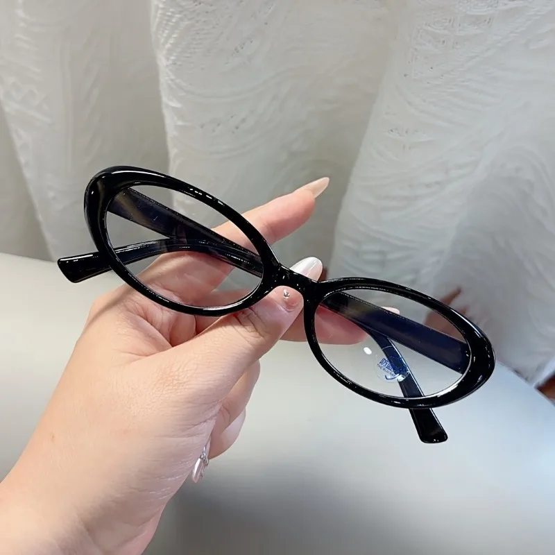 Stylish Women's Retro Oval Glasses, Anti-Blue Light, Ultra-Light Comfortable Frame image 4