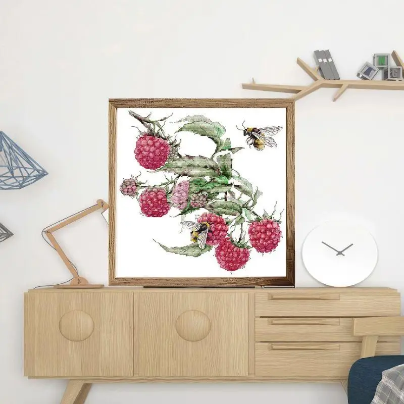 

Cranberries And Bees-fun!!Soulgift New Pre-Printed Cross Stitch Kit, Stamped 9CT/11CT/14CT/16CT DMC Threads, Embroidery Kit