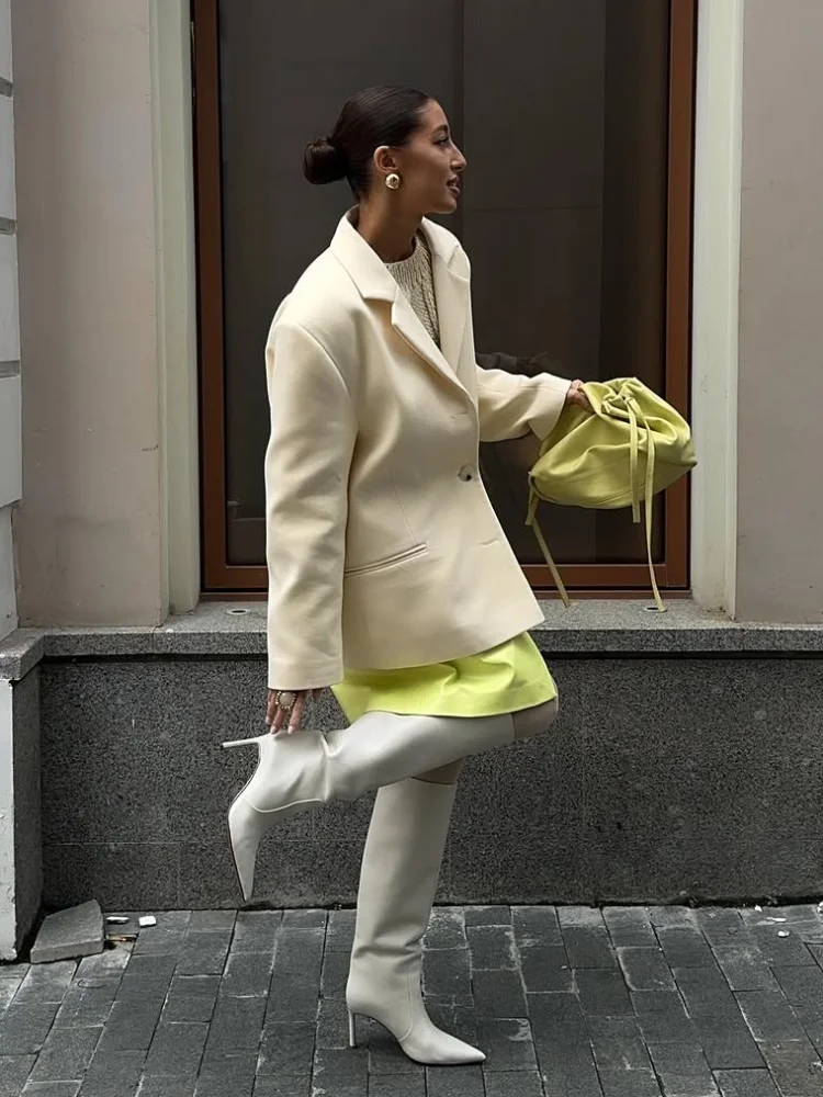 

Elegant Lapel Blazer Woolen Coat Solid V-neck Full Sleeve Single Breasted Loose Women Warm Short Jackets Fashion Commute Outwear