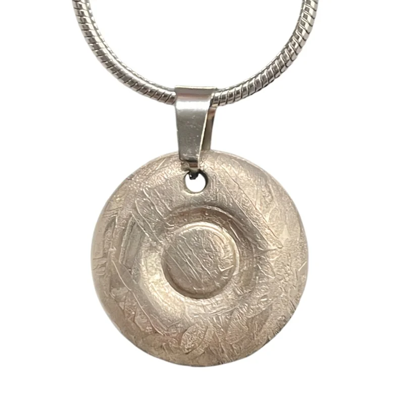 Natural Muonionalusta Meteorite Round Concave Pendant Nickel Plating Craft Pendant Necklace Collectible Ornament Gift LK579