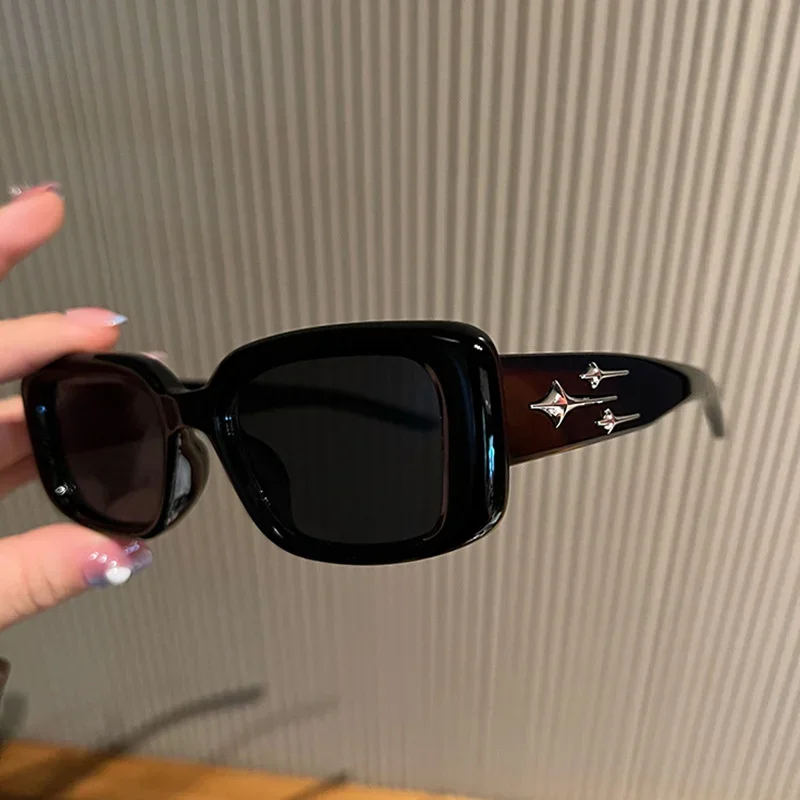 Tiktok موضة جديدة النظارات الشمسية صافي الأحمر النيزك مربع نظارات الرجال والنساء شخصية الشارع اطلاق النار النظارات الشمسية