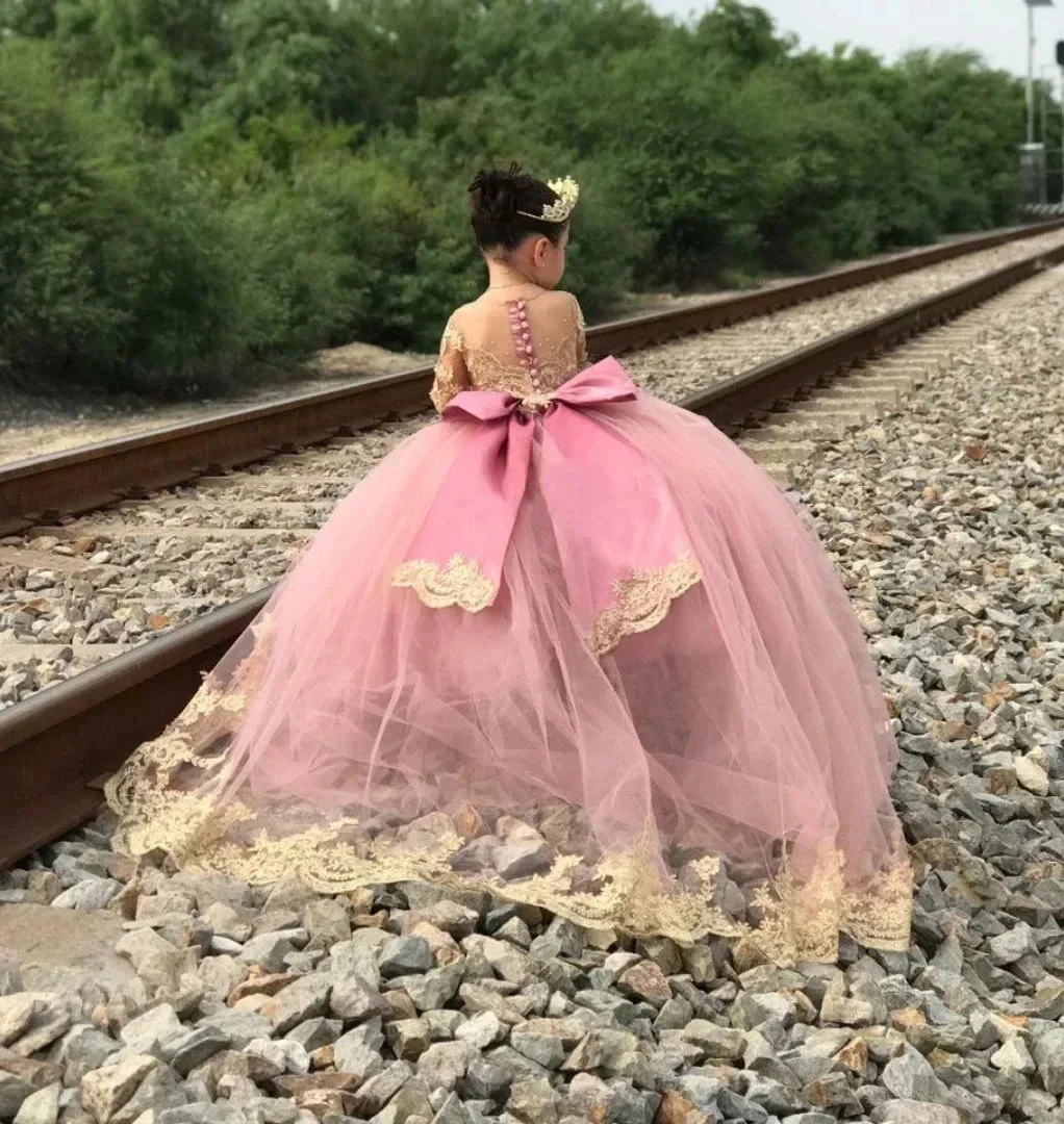 فساتين فتاة الزهور الحمراء المخصصة لحفلات الزفاف مزينة بالذهب وأكمام طويلة لحفلات أعياد الميلاد للأطفال أول كرة هدية