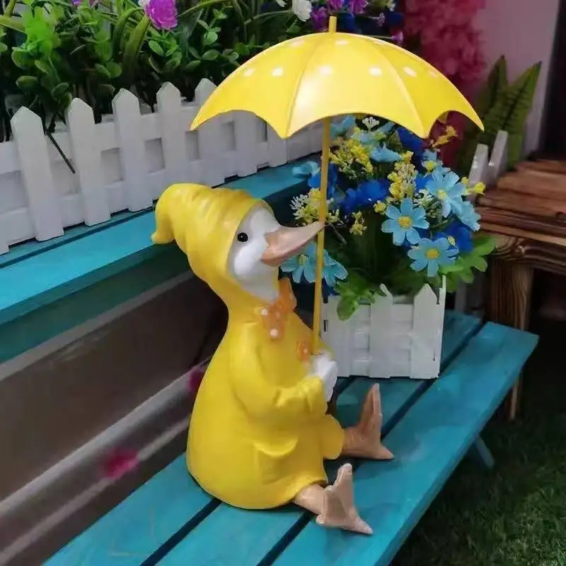 Cartoon Resin Duck Holding Umbrella Figurine Outdoor Garden Yard Ornament Cute Animal Statue Lawn Resin Craft Decor